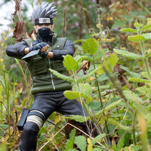 Naruto: Shippuden Kakashi Hatake Super Figure Collection Figurine
Naruto Abysse America Statues and Busts. Item Number: ABYFIG014