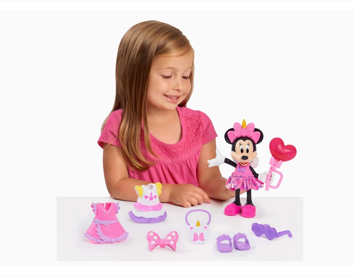 Disney Minnie Mouse Fabulous Fashion Doll with Purple Carrying Case