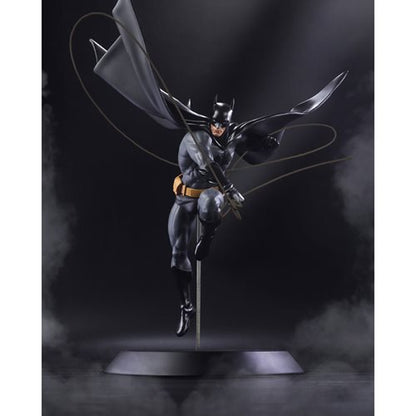 Batman
DC Direct DC Designer Series Batman by Dan Mora Resin Statue
Batman DC Direct Statues and Busts
Item Number: MF30239WNK