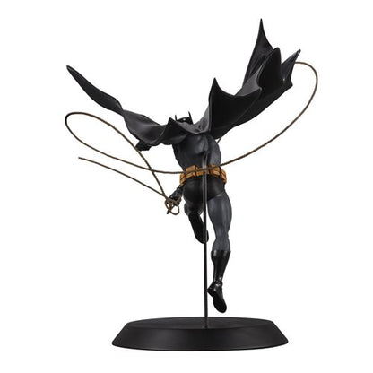 Batman
DC Direct DC Designer Series Batman by Dan Mora Resin Statue
Batman DC Direct Statues and Busts
Item Number: MF30239WNK