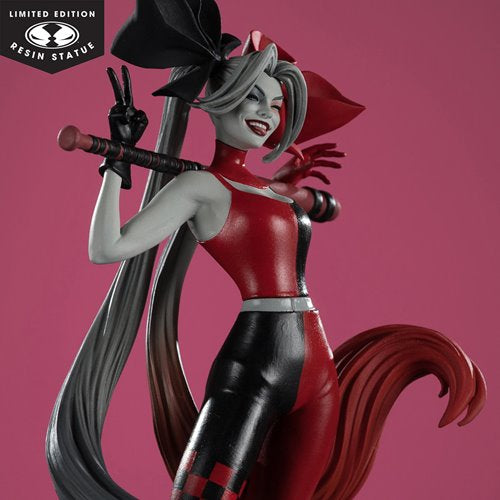DC Direct Harley Quinn by Alex Garner Harley Quinn: Red, White, and Black 1:10 Scale Resin Statue
DC Direct Batman Statues. Item Number: MF30255WNK