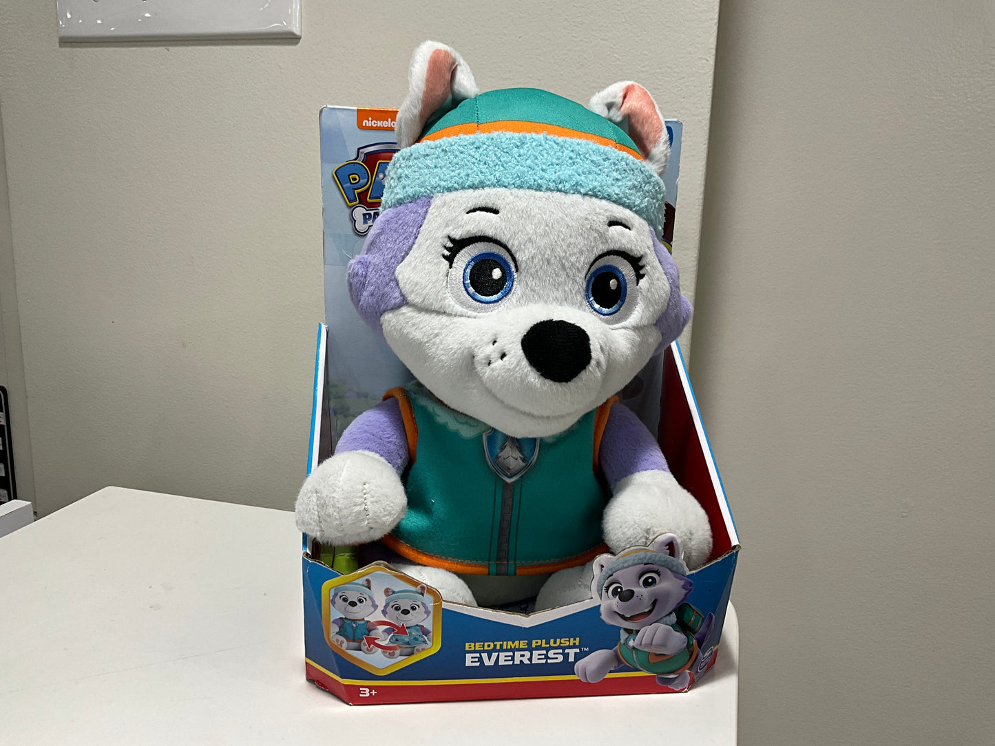 PAW Patrol Everest Bedtime Plush – Reversible Day & Night Stuffed Animal