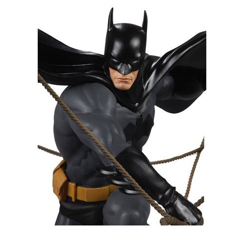 Batman
DC Direct DC Designer Series Batman by Dan Mora Resin Statue
Batman DC Direct Statues and Busts
Item Number: MF30239WNK