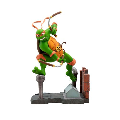 Teenage Mutant Ninja Turtle Michelangelo Super Figure Collection 1:10 Scale Figurine
Teenage Mutant Ninja Turtles Abysse America Statues and Busts. Item Number: ABYFIG096