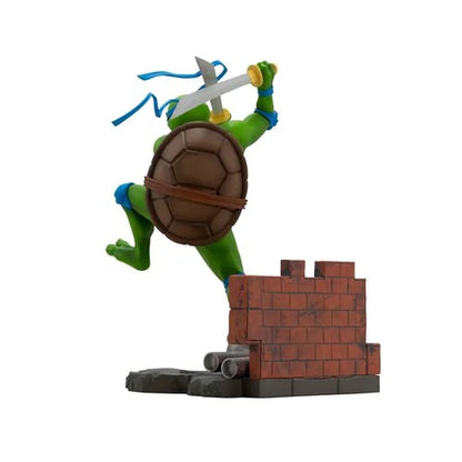 Teenage Mutant Ninja Turtle Leonardo Super Figure Collection 1:10 Scale Figurine
Teenage Mutant Ninja Turtles Abysse America Statues and Busts. Item Number: ABYFIG097