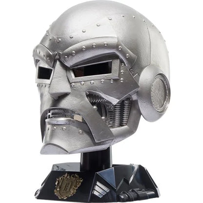 Fantastic Four Marvel Legends Doctor Doom Premium Roleplay Helmet Prop Replica
Fantastic Four Hasbro Prop Replicas. Item Number: HSG0586
