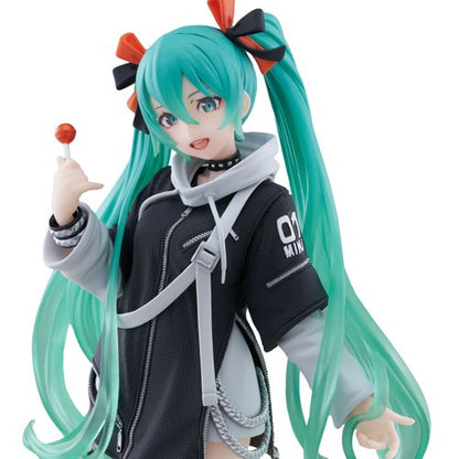 Vocaloid Fashion Hatsune Miku PUNK Version Statue
Vocaloid Taito Statues and Busts. Item Number: SAN4517675a
