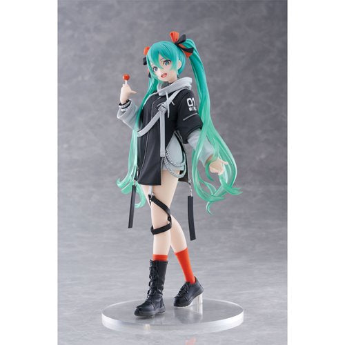 Vocaloid Fashion Hatsune Miku PUNK Version Statue
Vocaloid Taito Statues and Busts. Item Number: SAN4517675a