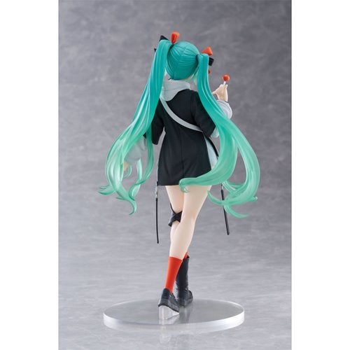 Vocaloid Fashion Hatsune Miku PUNK Version Statue
Vocaloid Taito Statues and Busts. Item Number: SAN4517675a