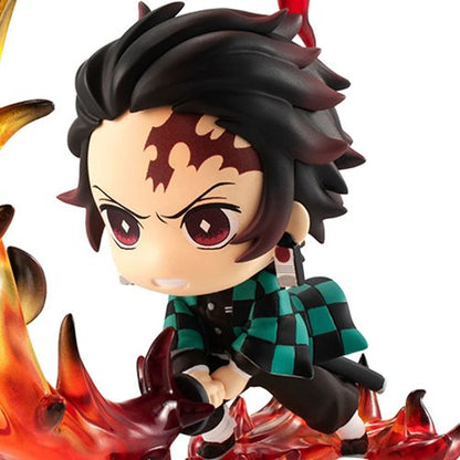 Demon Slayer: Kimetsu no Yaiba Tanjiro Kamado Fire Hold Mini-Figure
Demon Slayer Furyu Mini-Figures. Item Number: UTCFR40213a