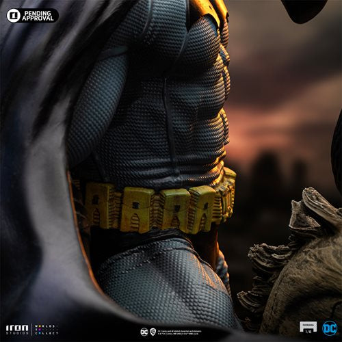 Batman and Catwoman Limited Edition 1:6 Scale Diorama Statue
Batman Iron Studios Statues and Busts. Item Number: RN55541a