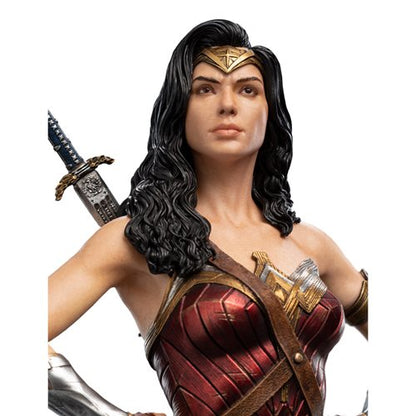 Zack Snyder's Justice League Wonder Woman Trinity Series 1:6 Scale Statue
Wonder Woman WETA Workshop Statues and Bust. Item Number: WT42648a