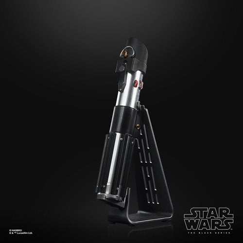 Star Wars The Black Series Darth Vader Force FX Elite Lightsaber
Star Wars Hasbro Prop Replicas Item Number: HSF3905a.