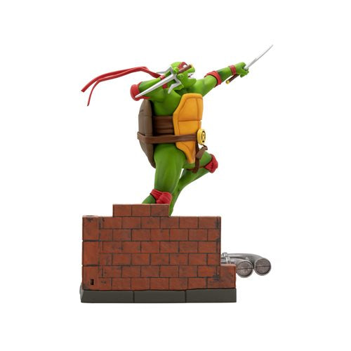 Teenage Mutant Ninja Turtle Raphael Super Figure Collection 1:10 Scale Figurine
Teenage Mutant Ninja Turtles Abysse America Statues and Busts. Item Number: ABYFIG095a