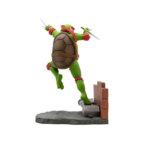 Teenage Mutant Ninja Turtle Raphael Super Figure Collection 1:10 Scale Figurine
Teenage Mutant Ninja Turtles Abysse America Statues and Busts. Item Number: ABYFIG095a