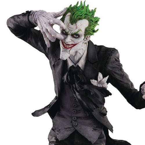DC The Joker Killing Black Version 12-Inch Vinyl Statue - Previews Exclusive
Batman Union Creative Statues and Busts. Item Number: DC271311