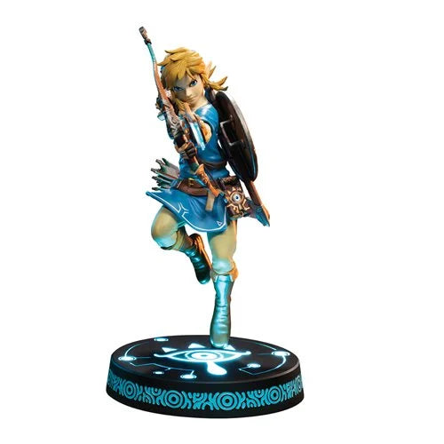 The Legend of Zelda: Breath of the Wild Link Collector's Edition Statue
The Legend of Zelda First 4 Figures Statues and Busts. Item Number: DH3009158