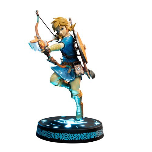 The Legend of Zelda: Breath of the Wild Link Collector's Edition Statue
The Legend of Zelda First 4 Figures Statues and Busts. Item Number: DH3009158