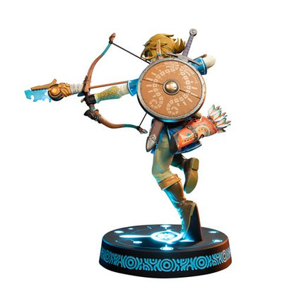 The Legend of Zelda: Breath of the Wild Link Collector's Edition Statue
The Legend of Zelda First 4 Figures Statues and Busts. Item Number: DH3009158