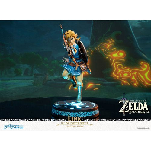The Legend of Zelda: Breath of the Wild Link Collector's Edition Statue
The Legend of Zelda First 4 Figures Statues and Busts. Item Number: DH3009158