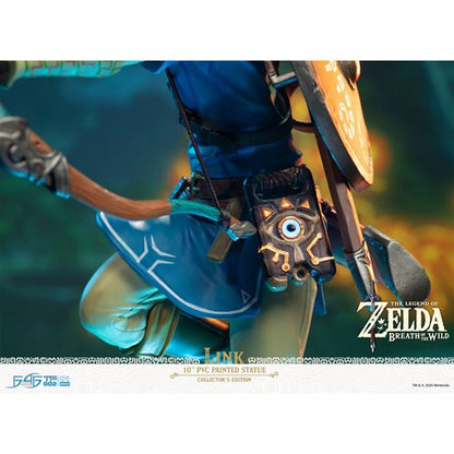 The Legend of Zelda: Breath of the Wild Link Collector's Edition Statue
The Legend of Zelda First 4 Figures Statues and Busts. Item Number: DH3009158