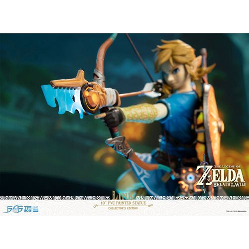 The Legend of Zelda: Breath of the Wild Link Collector's Edition Statue
The Legend of Zelda First 4 Figures Statues and Busts. Item Number: DH3009158