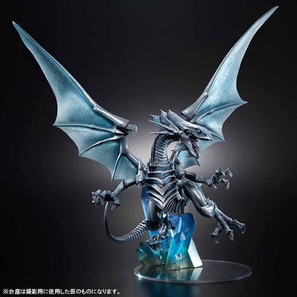 Yu-Gi-Oh! Duel Monsters Blue-Eyes White Dragon Holographic Edition Art Works Monsters Statue
Yu-Gi-Oh MegaHouse Statues and Busts. Item Number: UTCMH83469