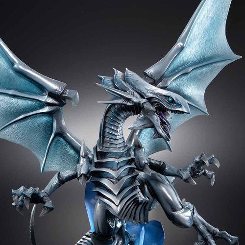 Yu-Gi-Oh! Duel Monsters Blue-Eyes White Dragon Holographic Edition Art Works Monsters Statue
Yu-Gi-Oh MegaHouse Statues and Busts. Item Number: UTCMH83469