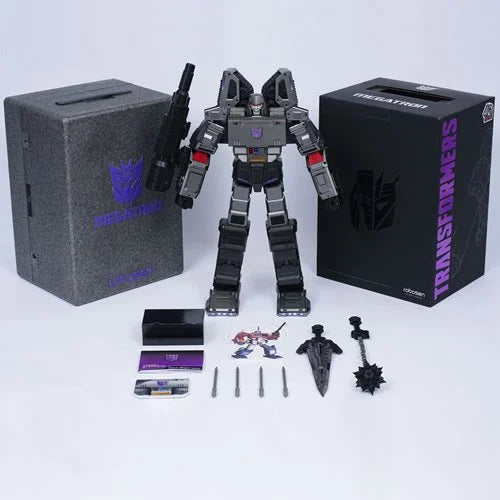Transformers Megatron Flagship Auto-Converting Robot
Transformers Robosen Robotics Action Figures. Item Number: RRBWZTG1