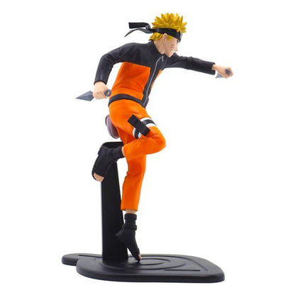 Naruto: Shippuden Naruto Uzumaki with Kunais Super Figure Collection Figurine
Naruto Abysse America Statues and Busts. Item Number: ABYFIG013
