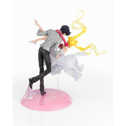 Sailor Moon Usagi and Tuxedo Mask Moonlight Glow Edition FiguartsZERO Chouette Statue
Sailor Moon Bandai Tamashii Nations Statues and Busts. Item Number: BLFBAS68655WN