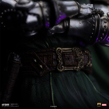 Doctor Doom Infinity Gauntlet Battle Diorama Series 1:10 Deluxe Art Scale Limited Edition Statue
Fantastic Four Iron Studios Statues and Busts
Item Number: RN57682WNK